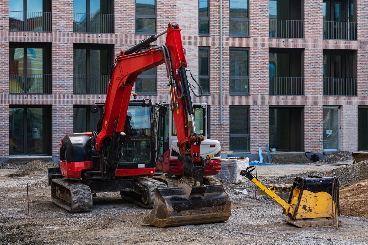 SAE J1939转Profinet 协议转换网关实现智能液压挖掘机精准作业与节能运行(图2)