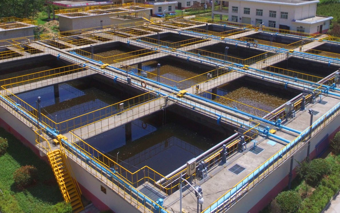 欧姆龙CPM1A系列PLC借助以太网模块同时与上位机和触摸屏，变频器高效通讯案例(图2)